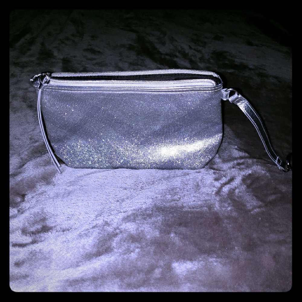 Burberry makeup bag